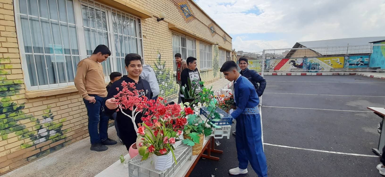 معرفی دبیرستان